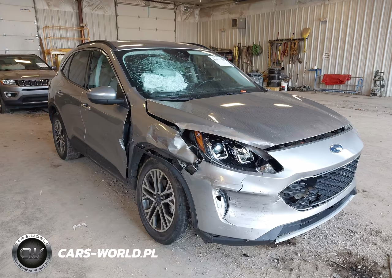 2021 Ford Escape Sel