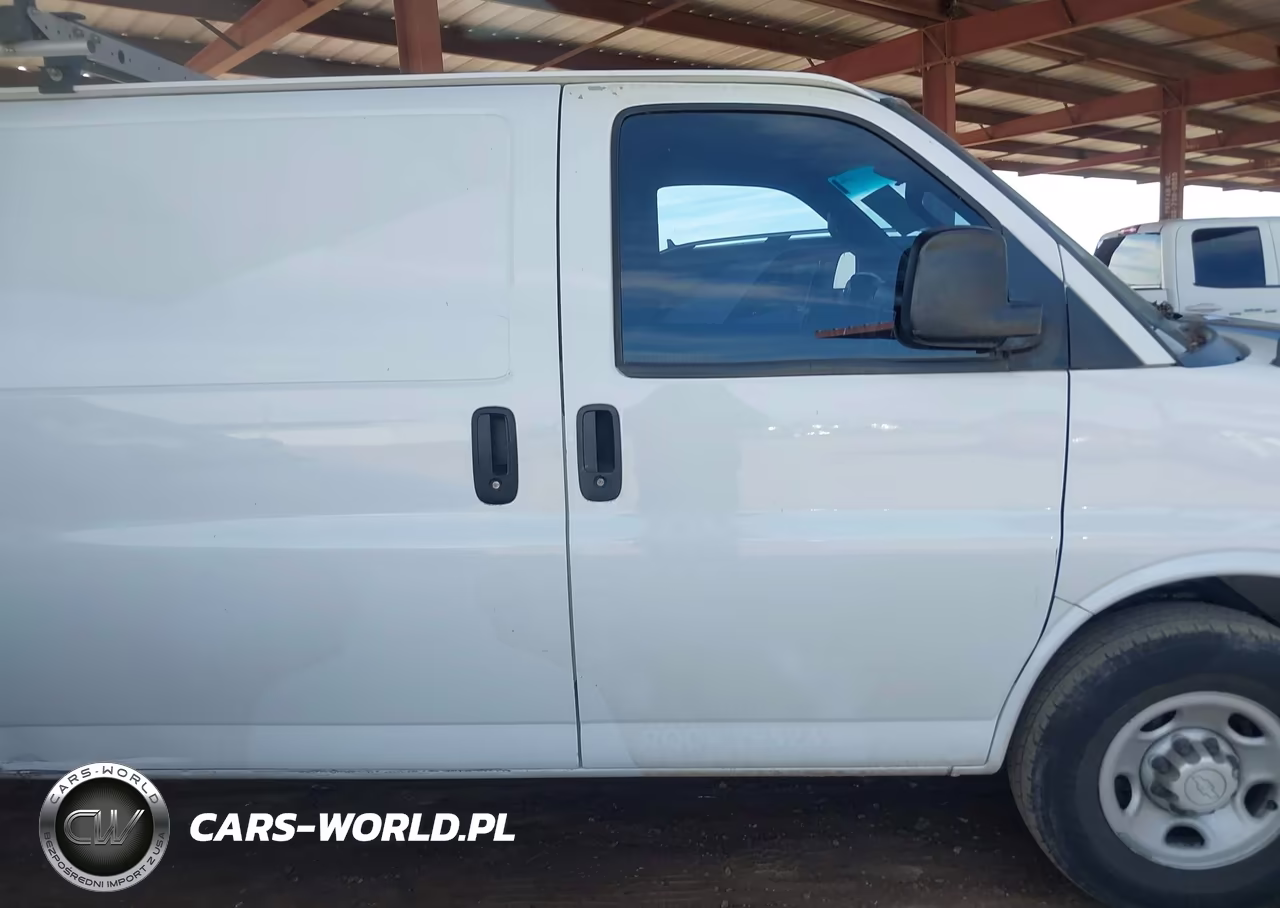 2017 Chevrolet Express 2500 Work Van VIN:1GCWGBFFXH1110993 - 13