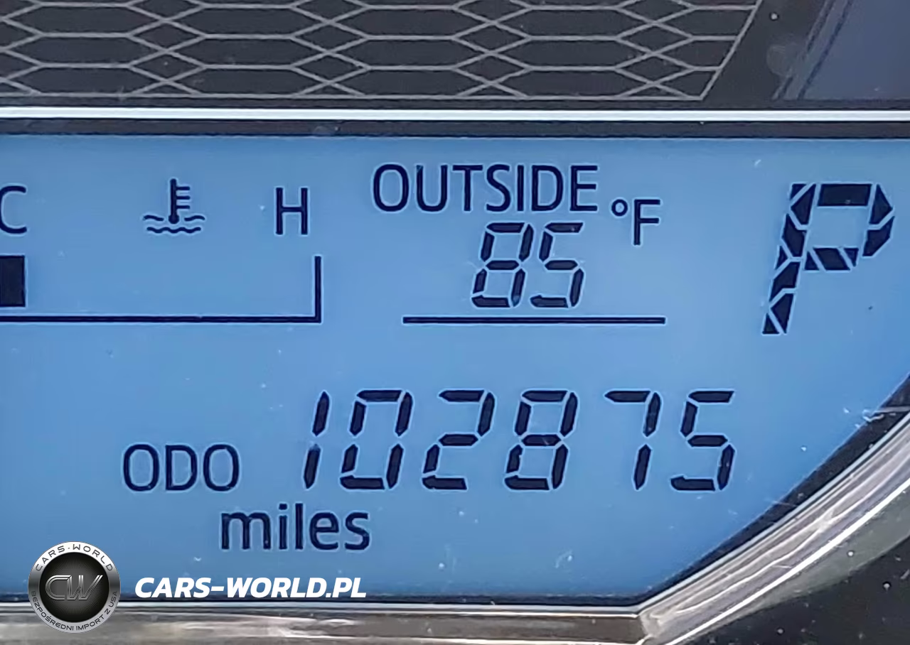 2016 Toyota Corolla Le Plus VIN:5YFBURHE9GP515659 - 15