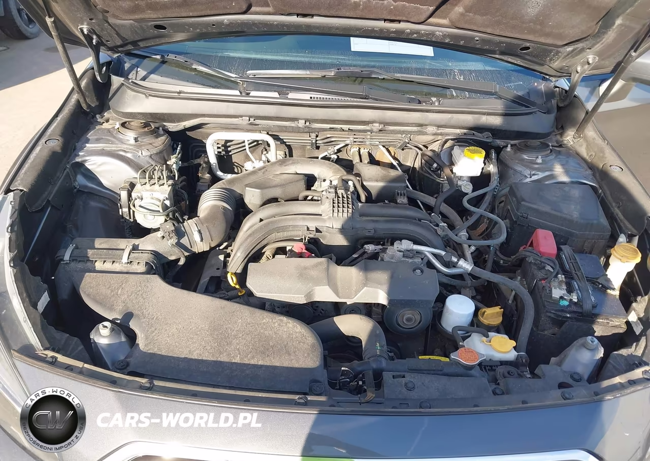 2018 Subaru Outback 2.5I Premium VIN:4S4BSACC4J3355716 - 10