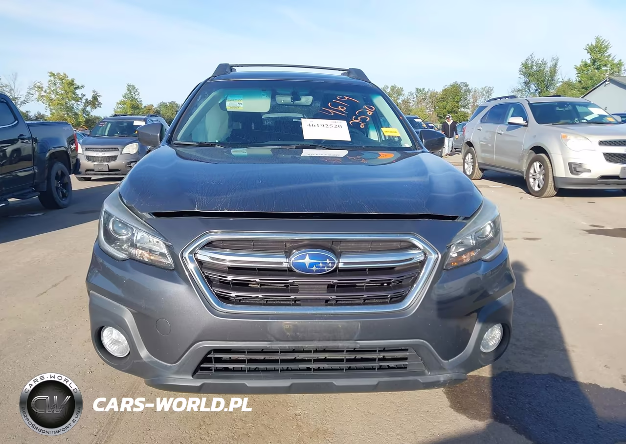 2018 Subaru Outback 2.5I Premium VIN:4S4BSACC4J3355716 - 12