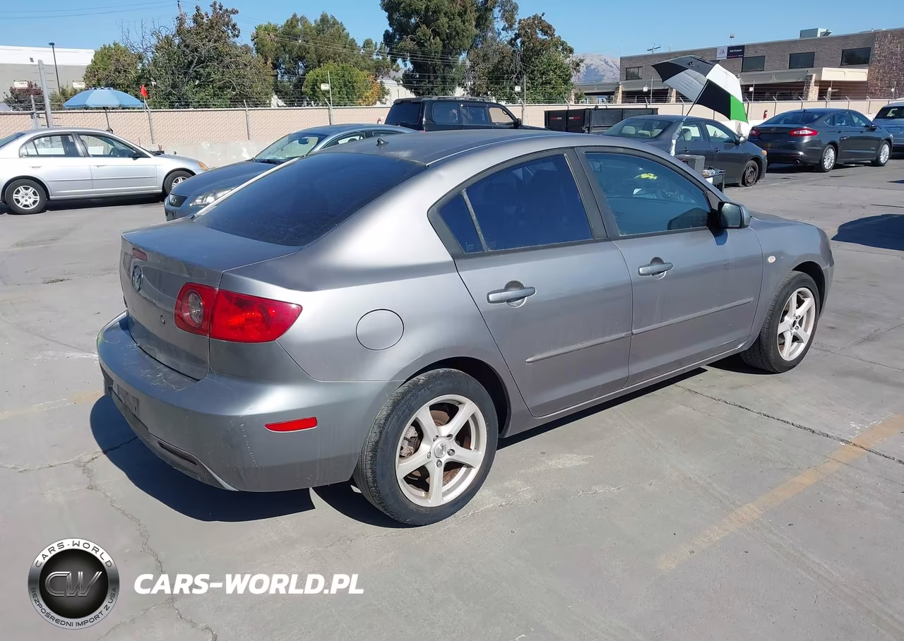 2005 Mazda Mazda3 I VIN:JM1BK12F851308528 - 4