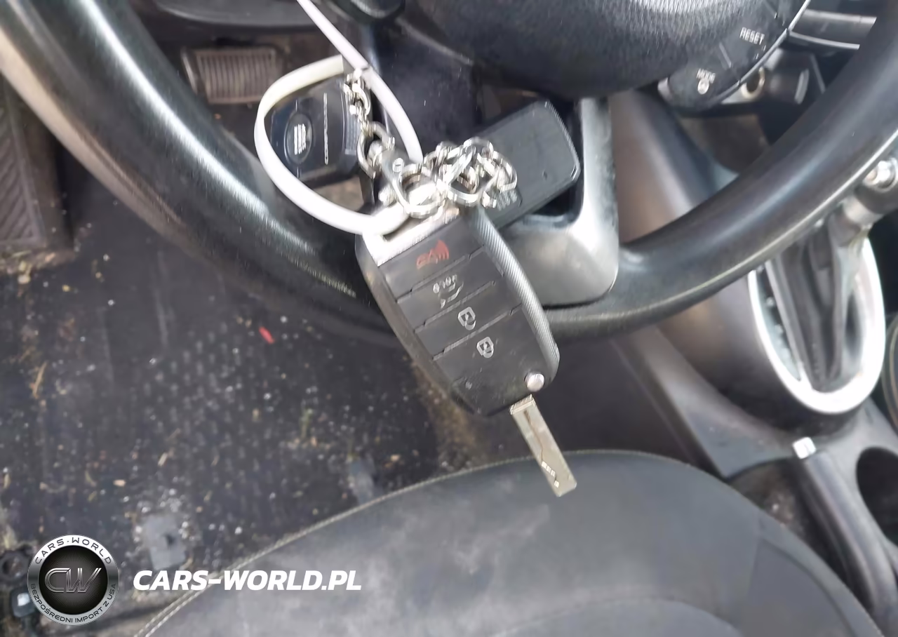 2014 Kia Soul + VIN:KNDJP3A50E7072682 - 11