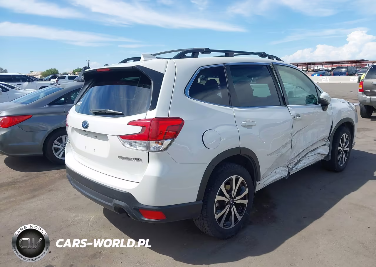 2022 Subaru Forester Limited VIN:JF2SKANC3NH461277 - 4