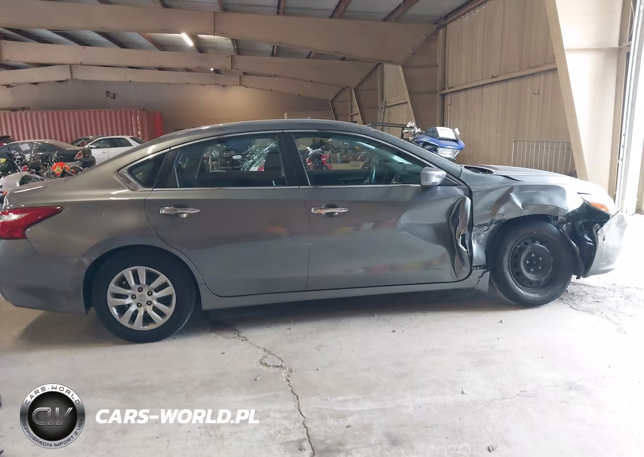 2016 Nissan Altima 2.5 S VIN:1N4AL3AP3GN386165 - 13