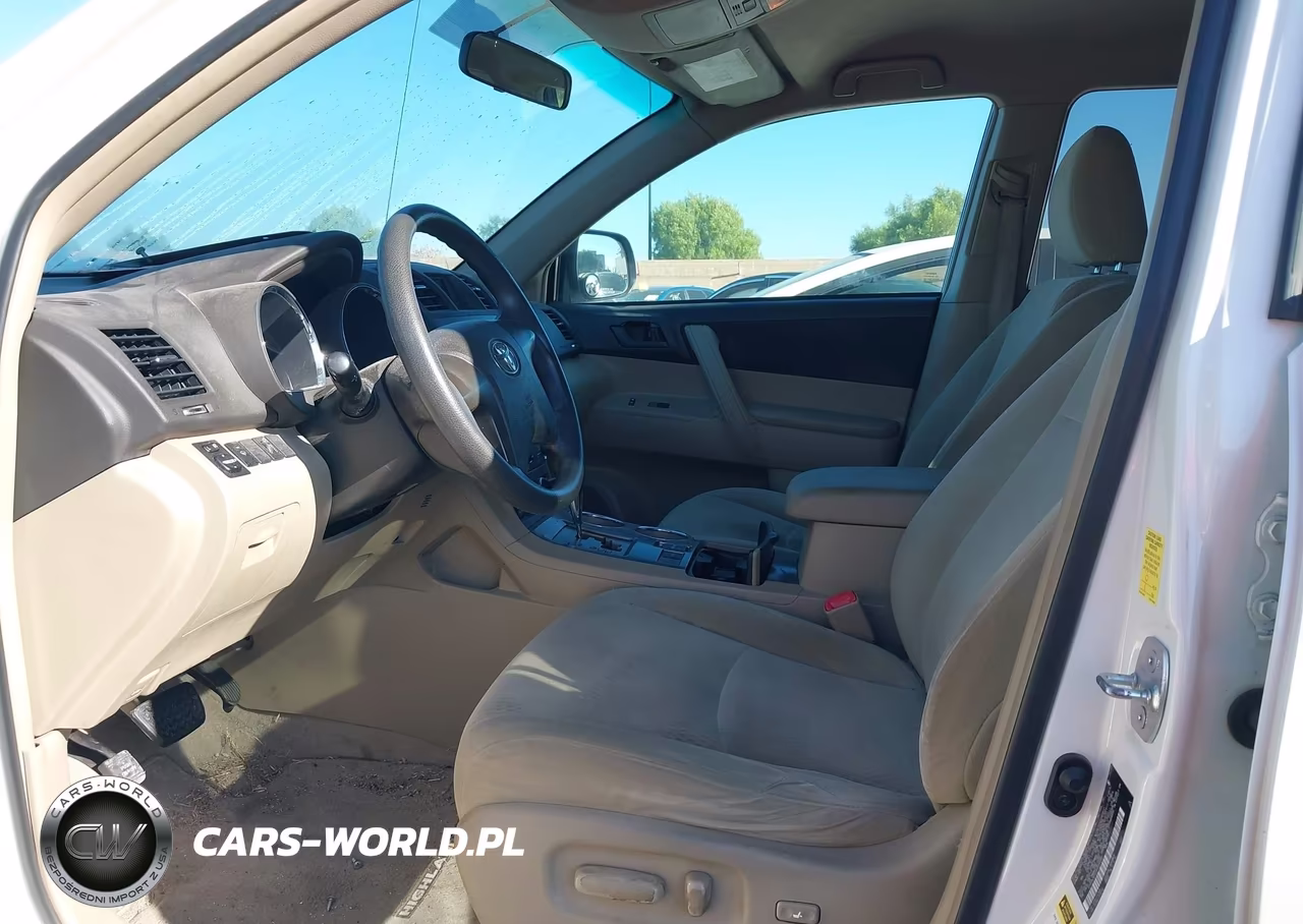 2010 Toyota Highlander Base V6 VIN:5TDZK3EH7AS005082 - 5