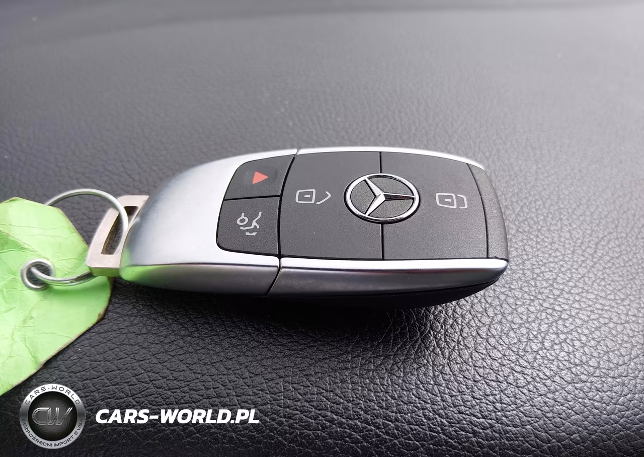 2019 Mercedes-Benz C 300 4Matic VIN:55SWF8EB0KU315837 - 11
