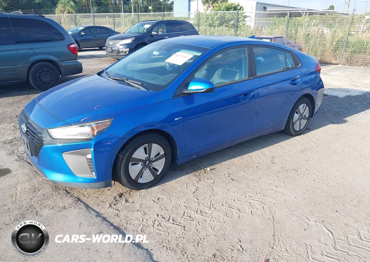 2018 Hyundai Ioniq Hybrid Blue VIN:KMHC65LC2JU091860 - 2