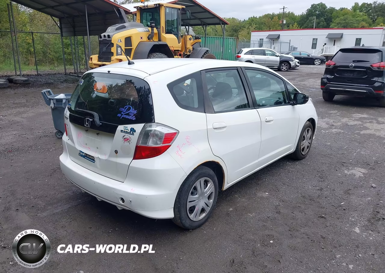 2009 Honda Fit VIN:JHMGE88239S049679 - 4