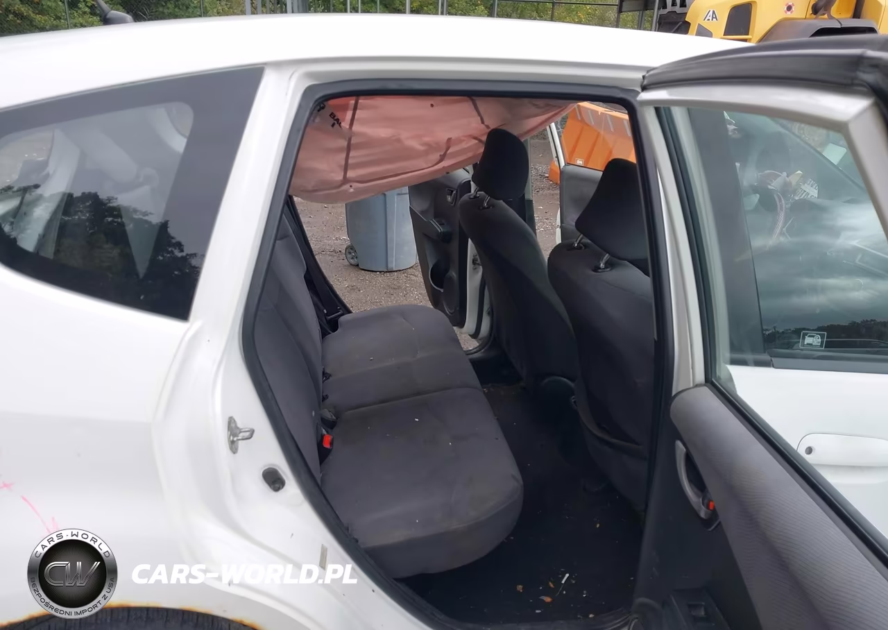 2009 Honda Fit VIN:JHMGE88239S049679 - 8