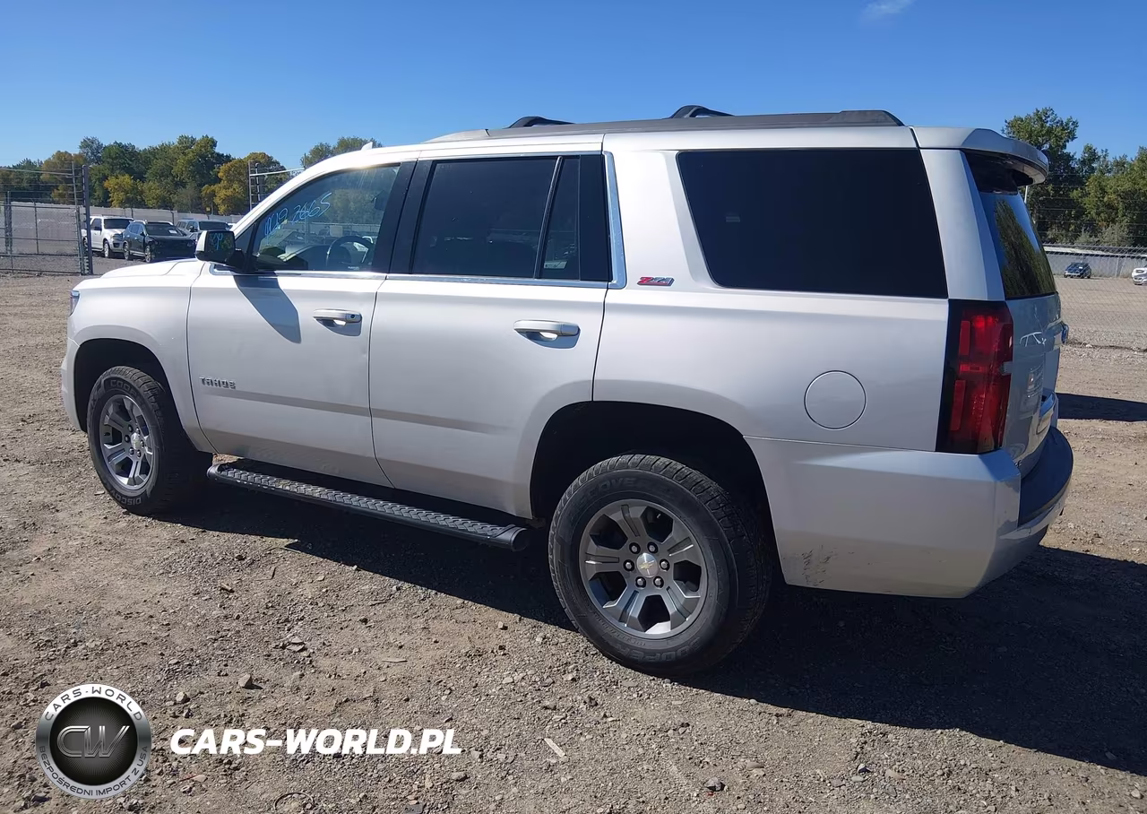 2019 Chevrolet Tahoe Lt VIN:1GNSKBKCXKR312077 - 3
