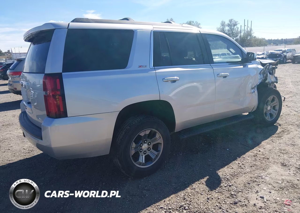 2019 Chevrolet Tahoe Lt VIN:1GNSKBKCXKR312077 - 4
