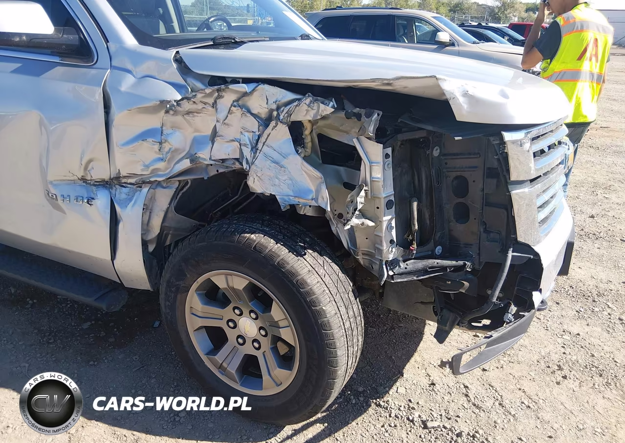2019 Chevrolet Tahoe Lt VIN:1GNSKBKCXKR312077 - 6