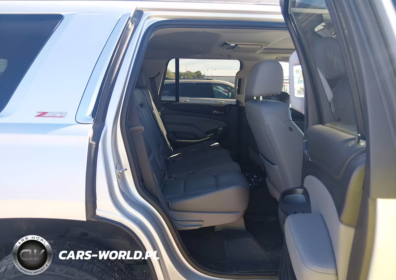 2019 Chevrolet Tahoe Lt VIN:1GNSKBKCXKR312077 - 8