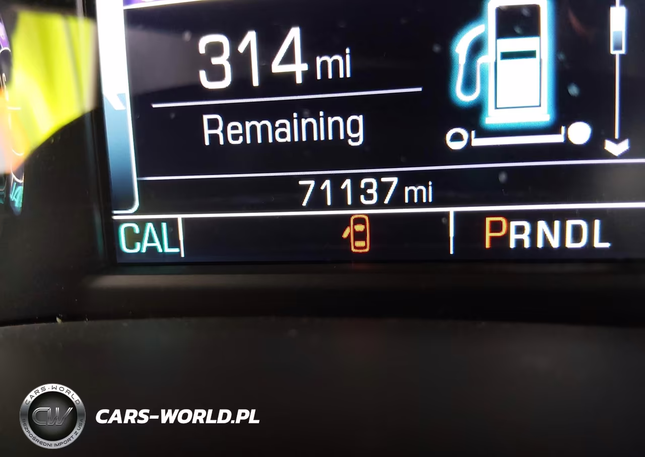 2018 Chevrolet Tahoe Ls VIN:1GNSKAECXJR138905 - 15