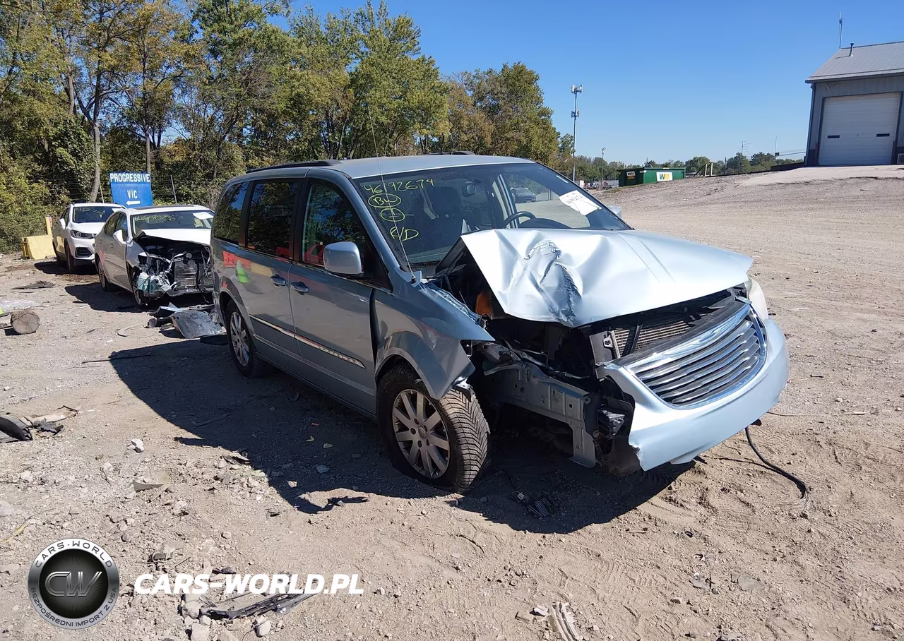 2013 Chrysler Town & Country Touring