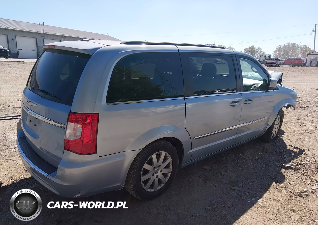 2013 Chrysler Town & Country Touring VIN:2C4RC1BG8DR670017 - 4
