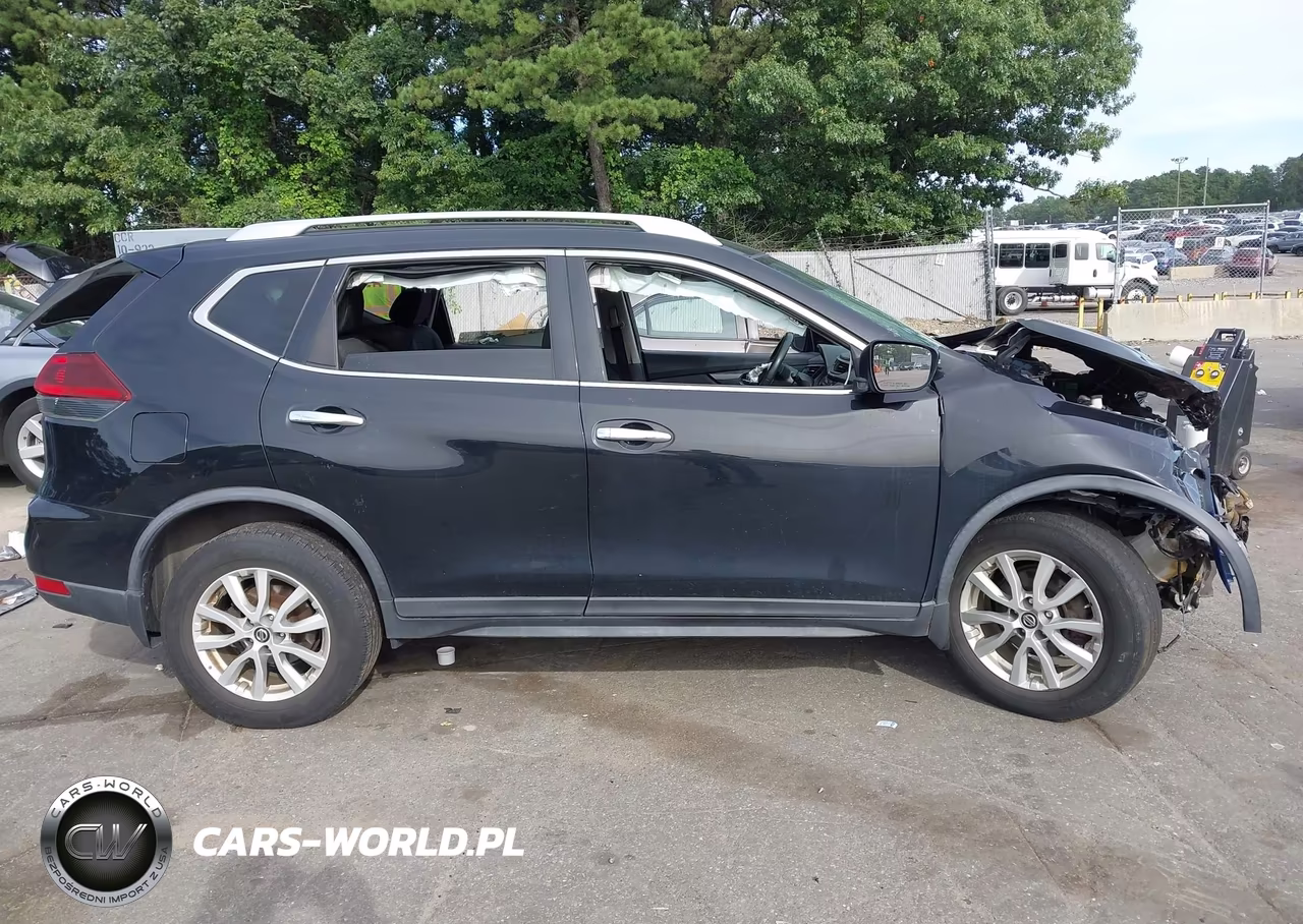 2019 Nissan Rogue S VIN:KNMAT2MV4KP558926 - 13