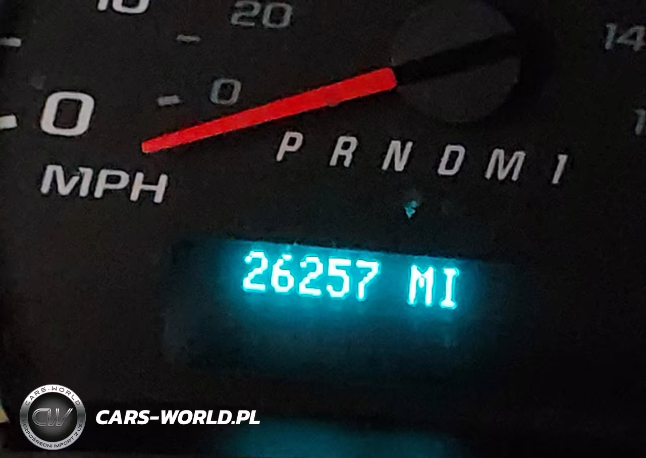 2016 Chevrolet Express Cutaway 3500 VIN:1GB0GRFGXG1274206 - 15