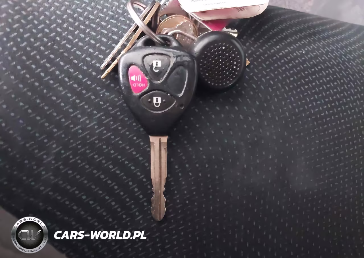 2010 Toyota Yaris VIN:JTDBT4K31A1389788 - 11