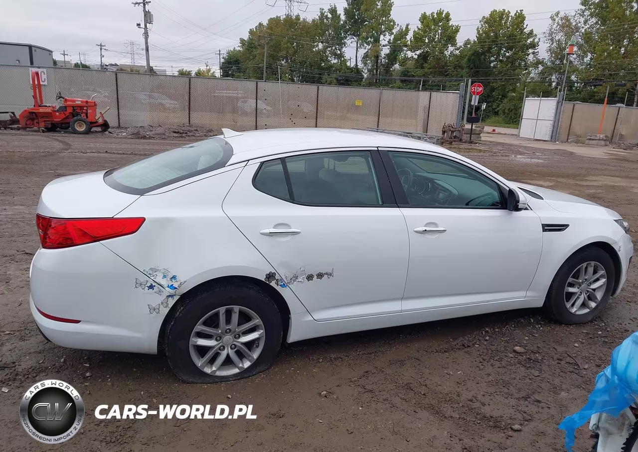 2013 Kia Optima Lx VIN:5XXGM4A73DG242128 - 13