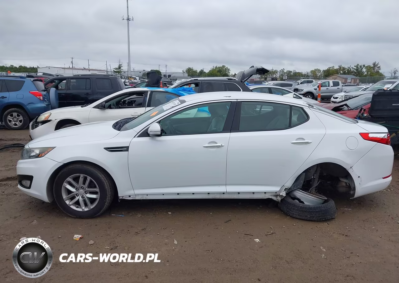 2013 Kia Optima Lx VIN:5XXGM4A73DG242128 - 14
