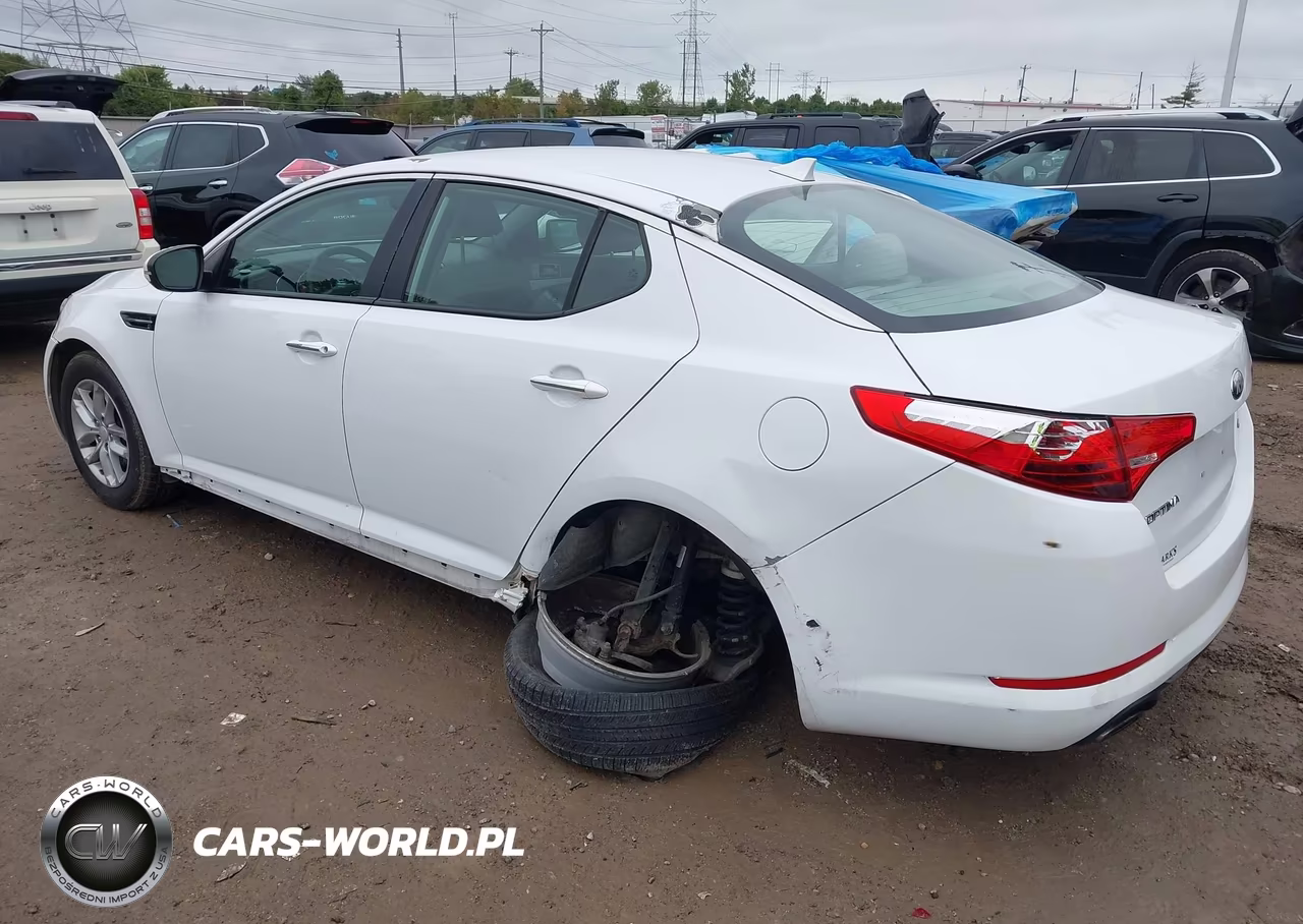 2013 Kia Optima Lx VIN:5XXGM4A73DG242128 - 3