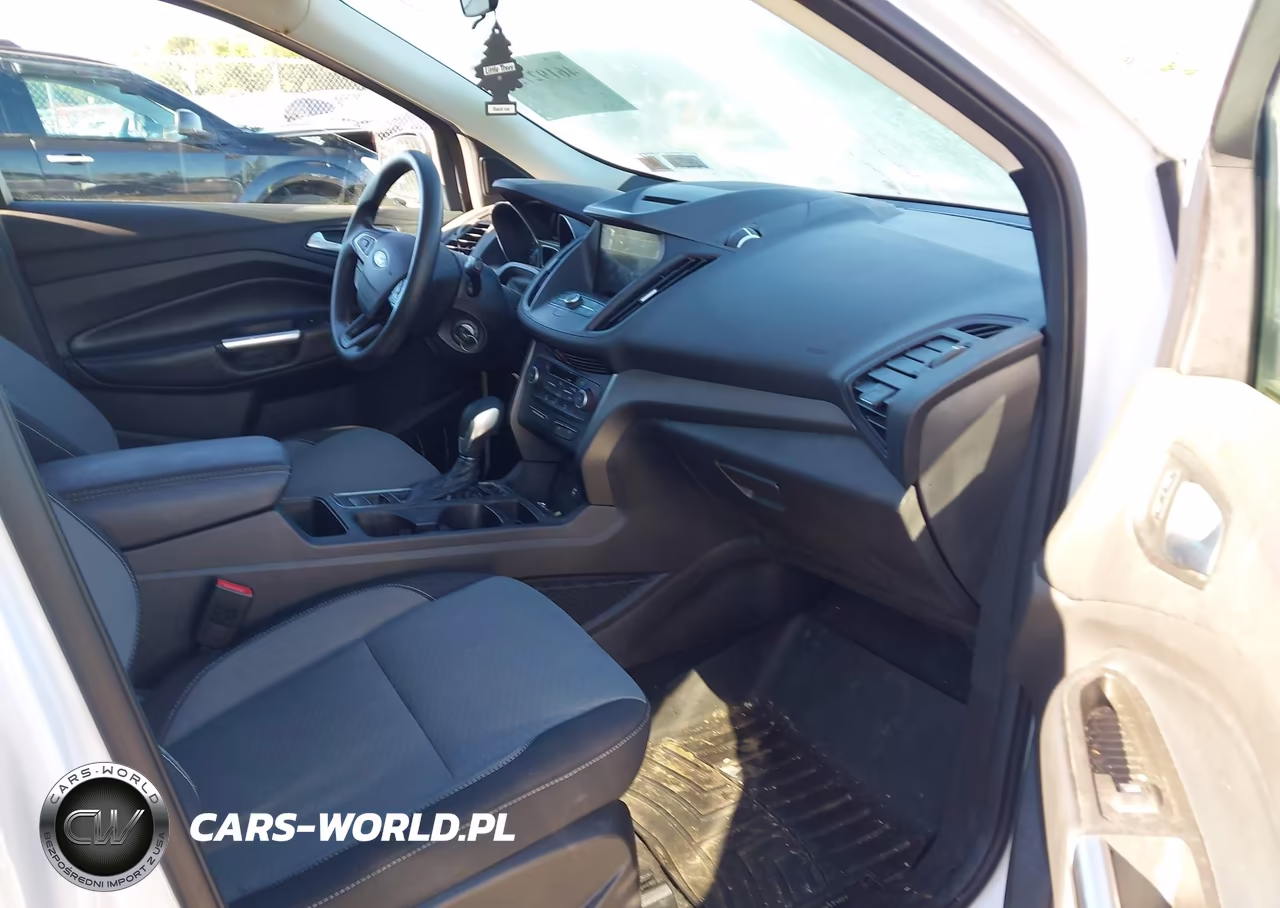 2018 Ford Escape Se VIN:1FMCU9GD6JUC84142 - 5