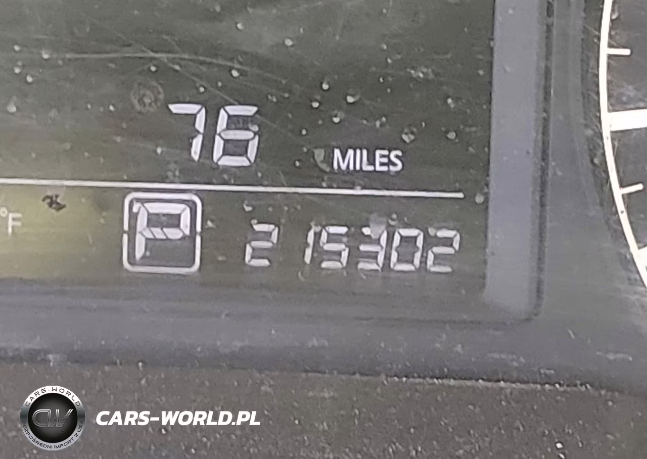 2016 Nissan Sentra S VIN:3N1AB7AP5GY299331 - 15