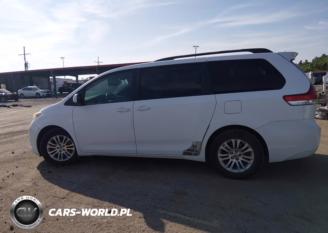 2011 Toyota Sienna Xle V6 VIN:5TDYK3DCXBS077476 - 14