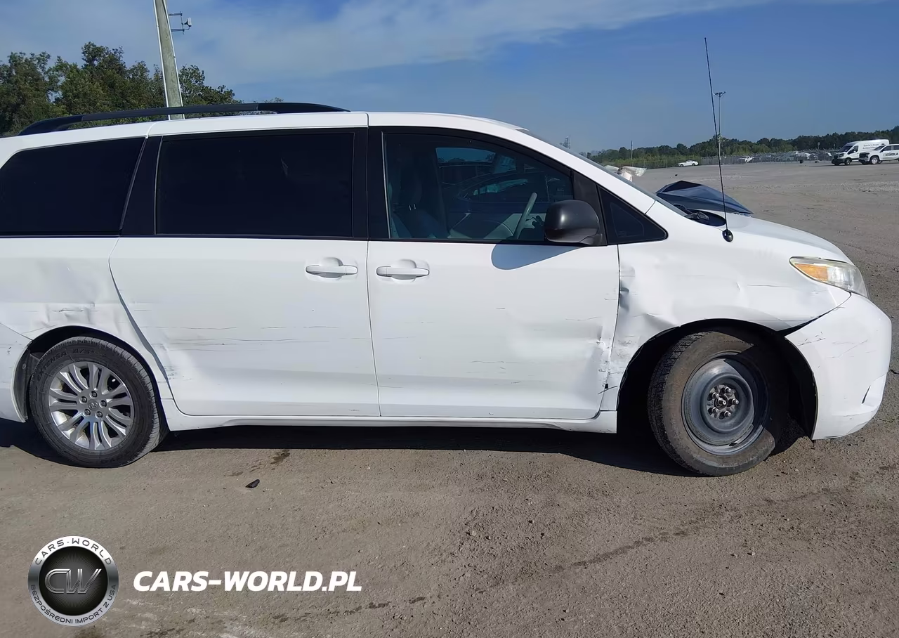 2011 Toyota Sienna Xle V6 VIN:5TDYK3DCXBS077476 - 6