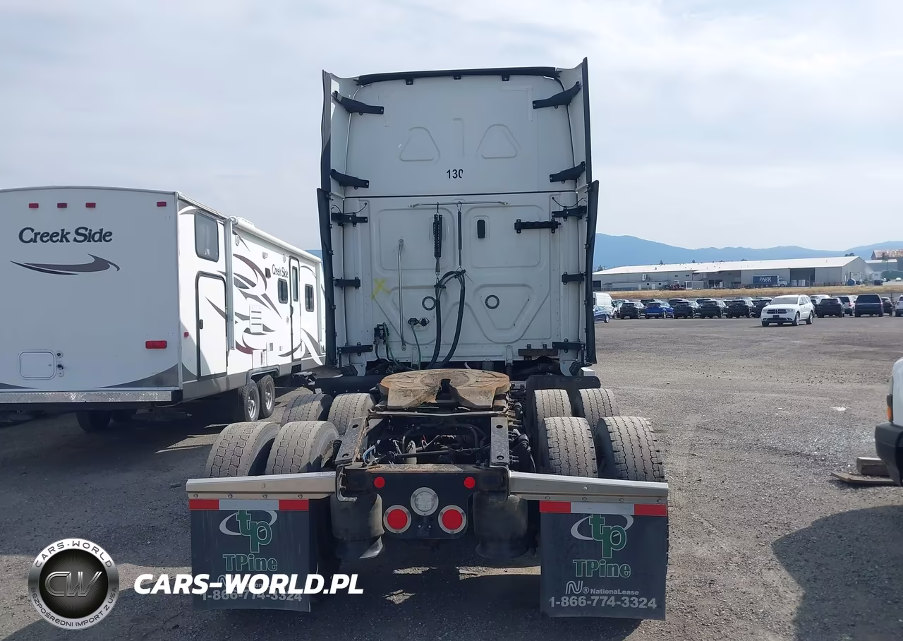 2023 Freightliner New Cascadia 126 VIN:1FUJHHDR6PLNV7839 - 18