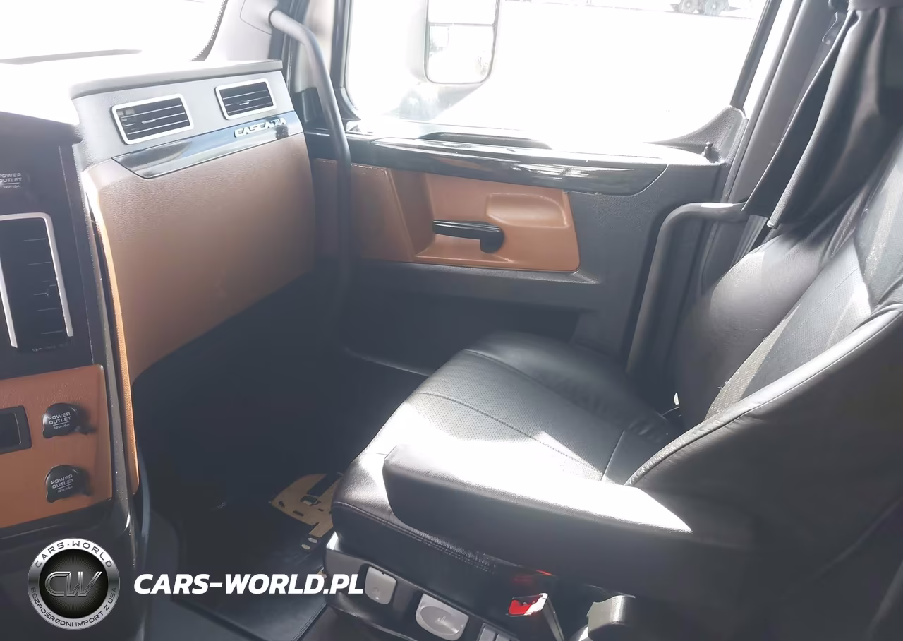2023 Freightliner New Cascadia 126 VIN:1FUJHHDR6PLNV7839 - 20