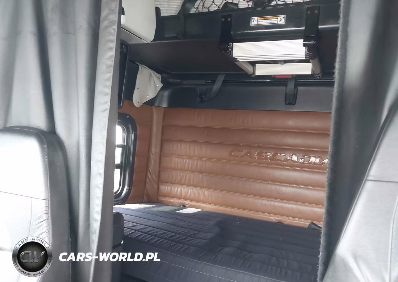 2023 Freightliner New Cascadia 126 VIN:1FUJHHDR6PLNV7839 - 7