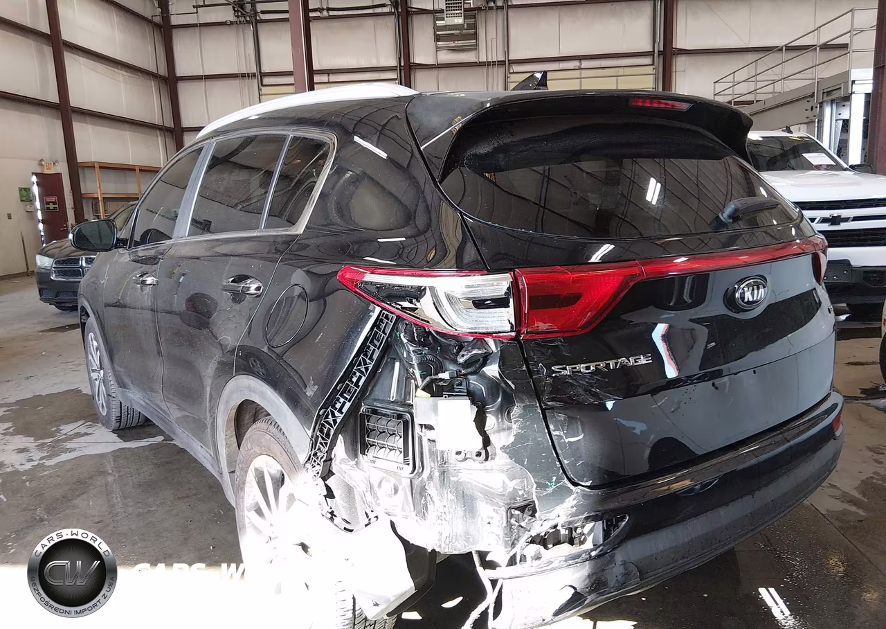 2018 Kia Sportage Ex VIN:KNDPN3AC3J7320657 - 3