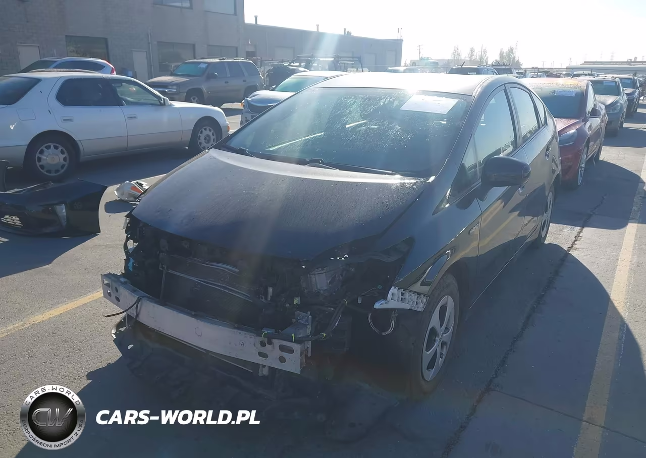 2015 Toyota Prius Two VIN:JTDKN3DU2F1961727 - 6