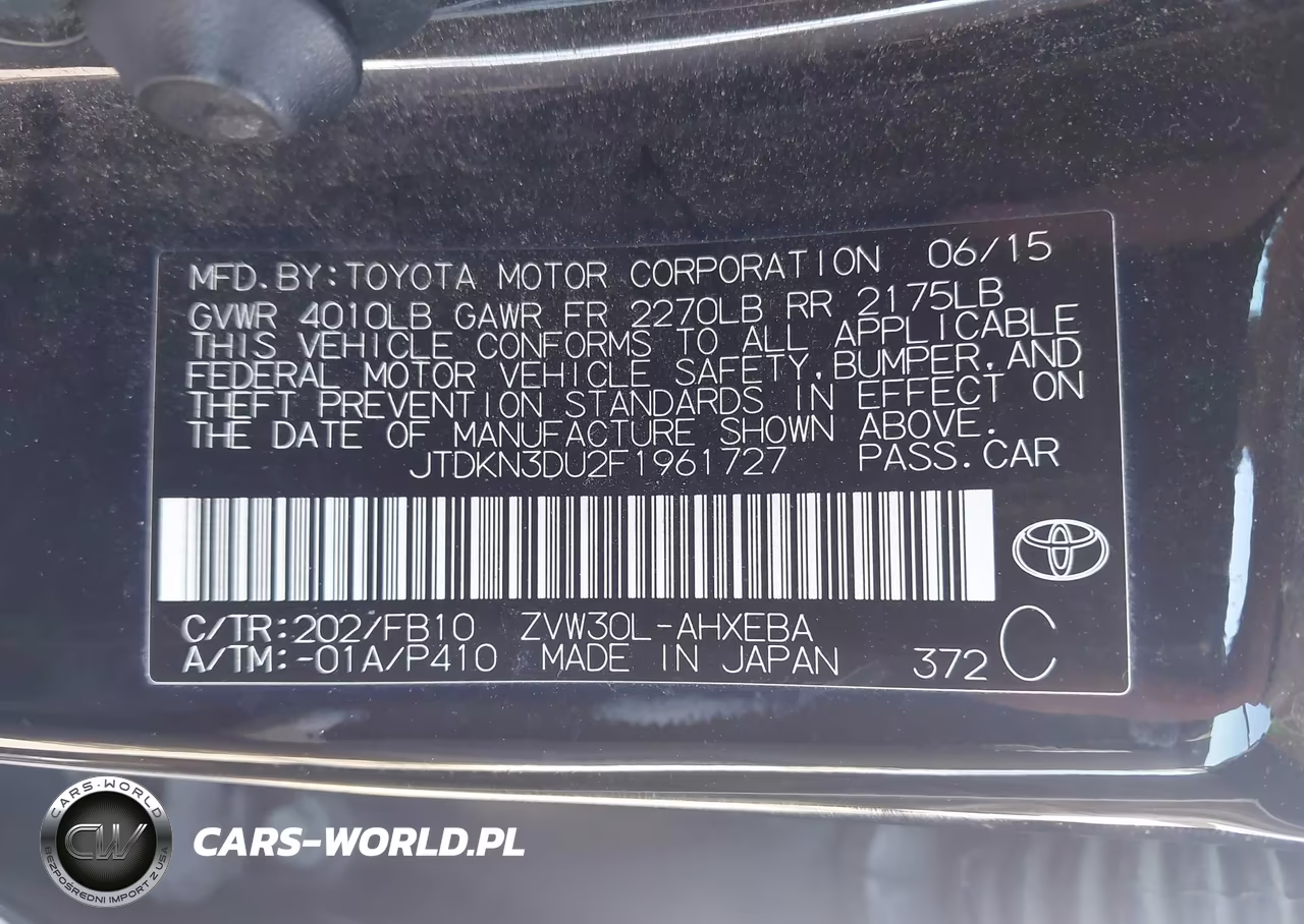 2015 Toyota Prius Two VIN:JTDKN3DU2F1961727 - 9