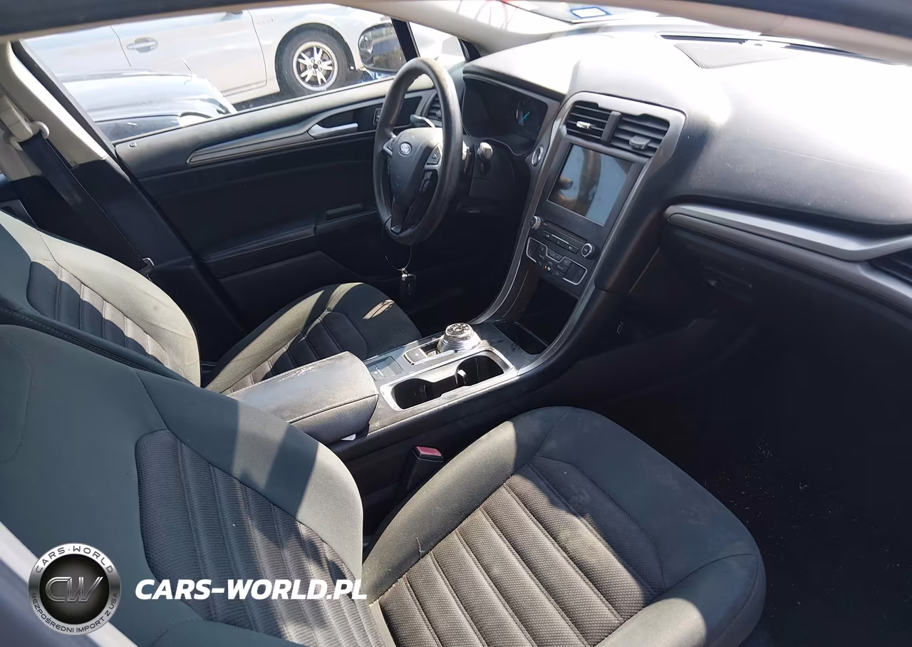 2018 Ford Fusion Se VIN:3FA6P0HD1JR131068 - 5
