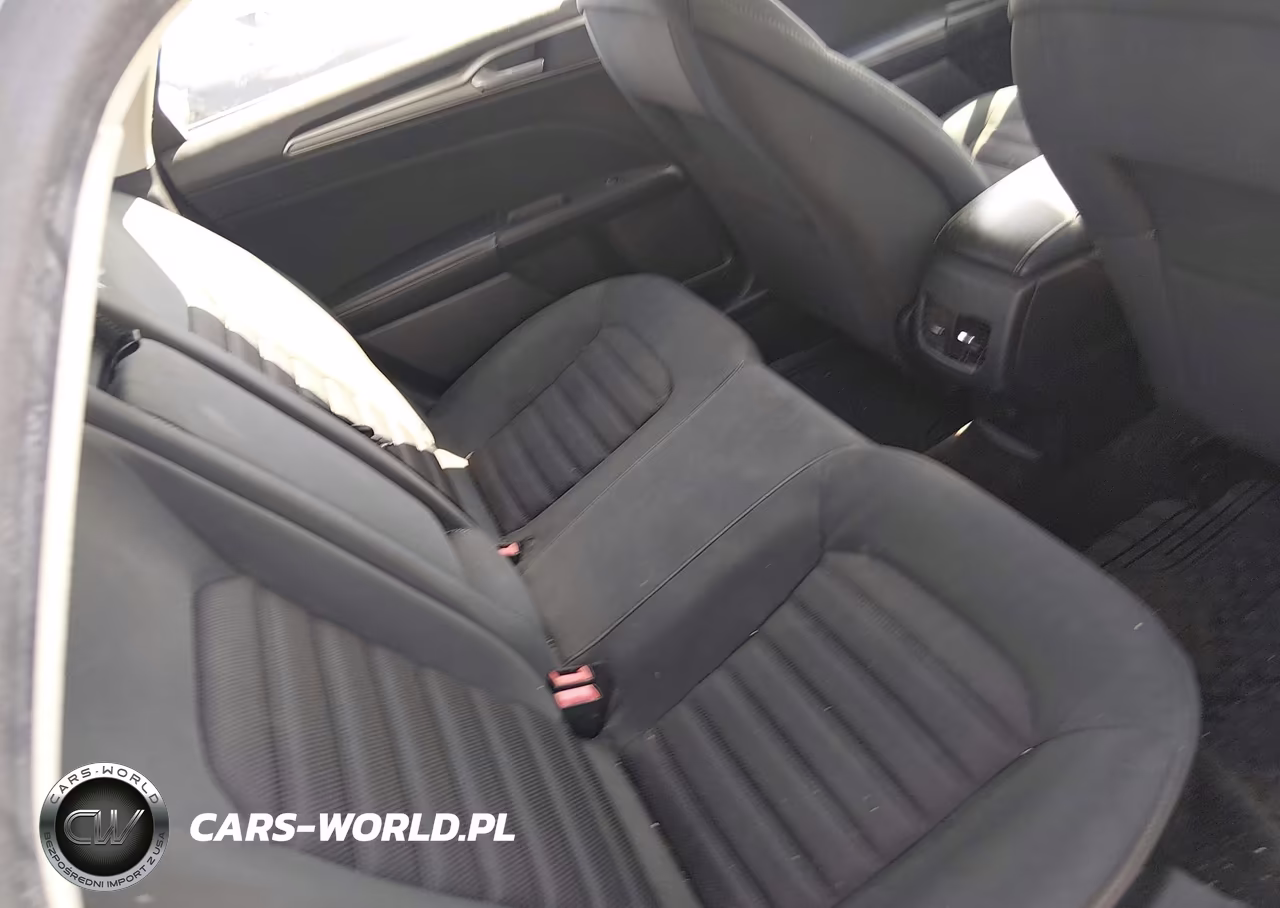 2018 Ford Fusion Se VIN:3FA6P0HD1JR131068 - 8
