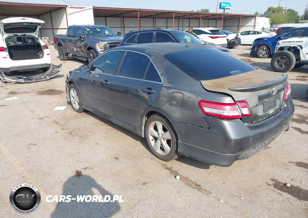 2010 Toyota Camry Se VIN:4T1BF3EK2AU529040 - 3
