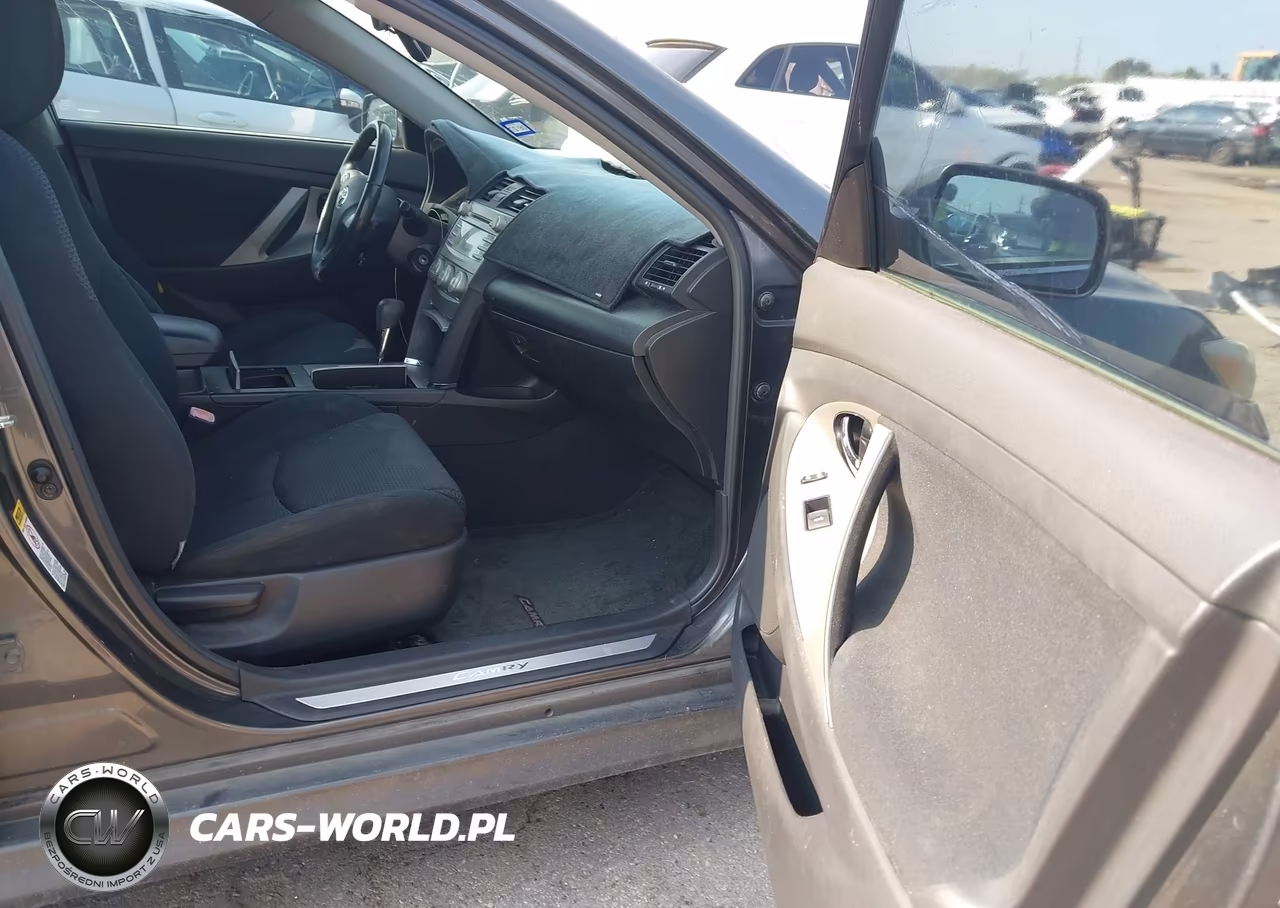 2010 Toyota Camry Se VIN:4T1BF3EK2AU529040 - 5