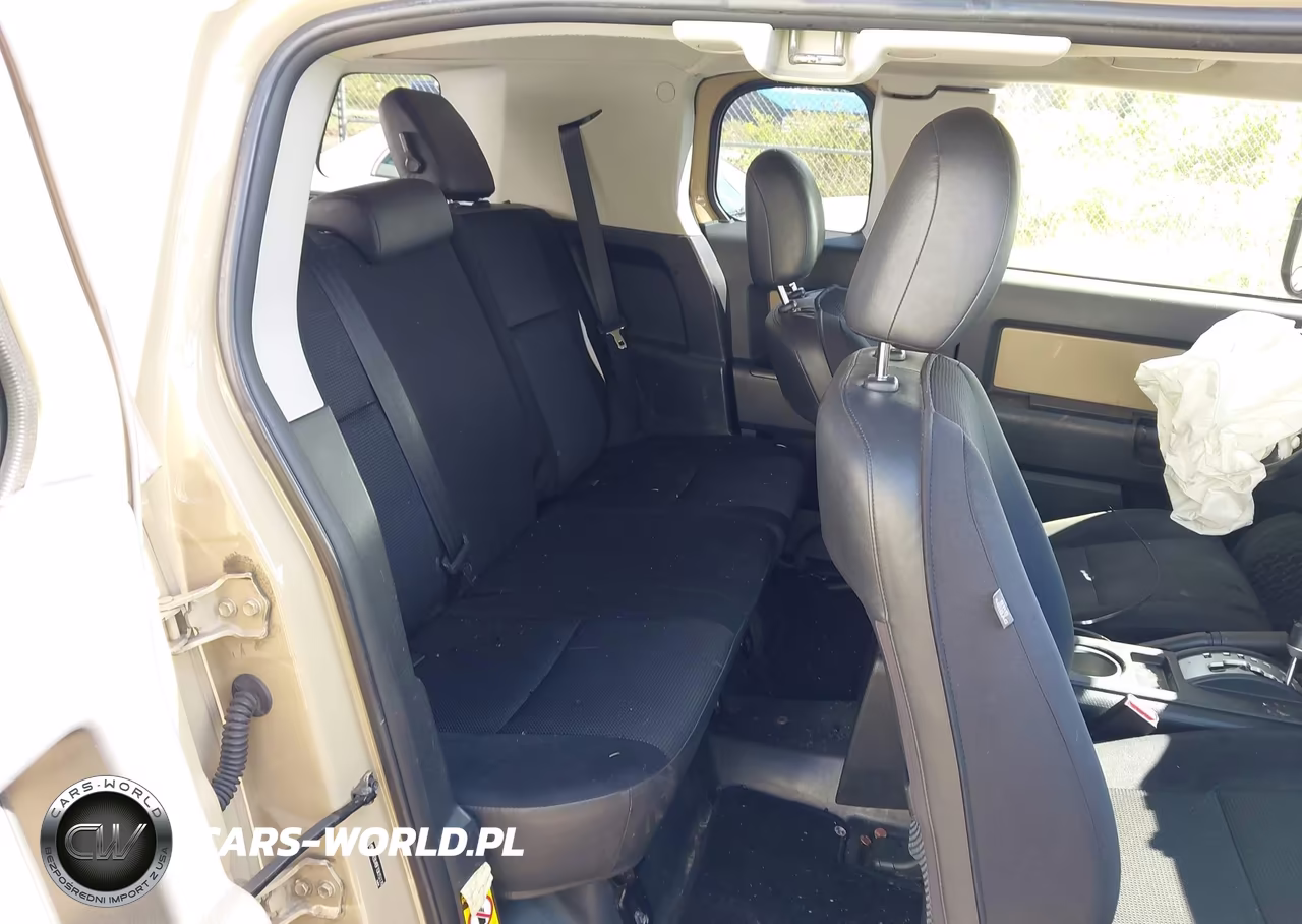 2013 Toyota Fj Cruiser VIN:JTEBU4BF1DK151179 - 8