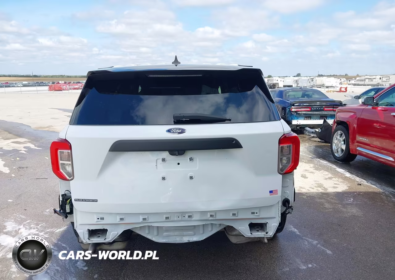 2022 Ford Police Interceptor Utility VIN:1FM5K8AC3NGB03804 - 17