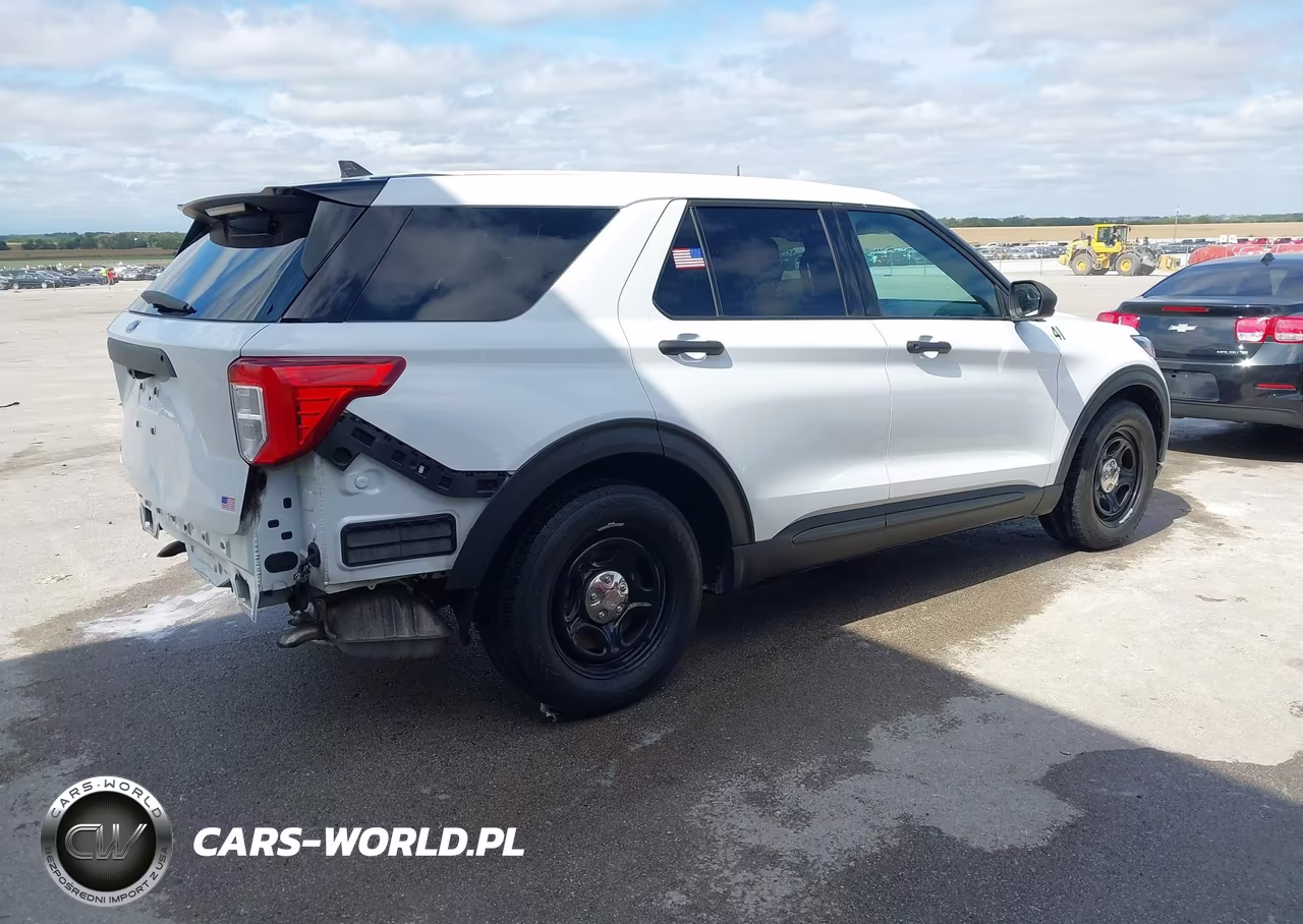 2022 Ford Police Interceptor Utility VIN:1FM5K8AC3NGB03804 - 4