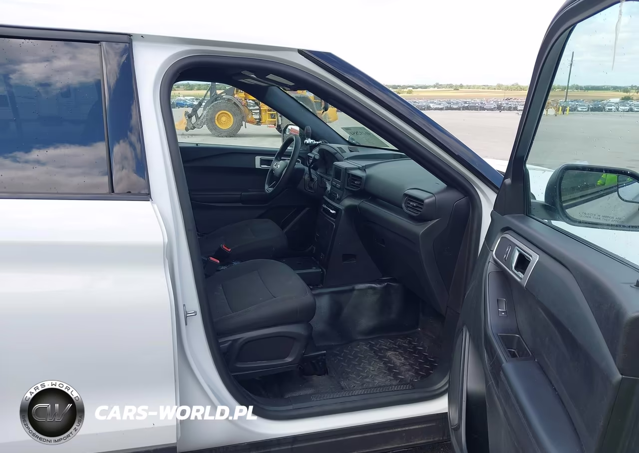 2022 Ford Police Interceptor Utility VIN:1FM5K8AC3NGB03804 - 5