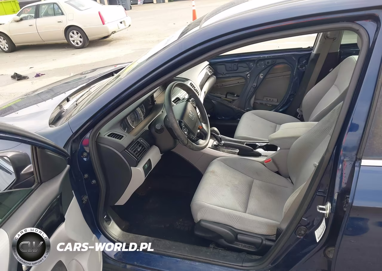 2017 Honda Accord Lx VIN:1HGCR2F35HA298102 - 5