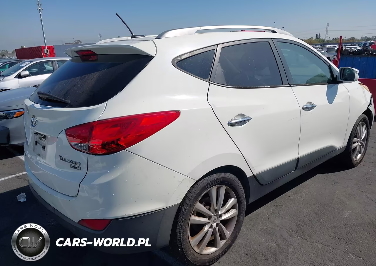 2010 Hyundai Tucson Limited Pzev VIN:KM8JU3ACXAU085793 - 4