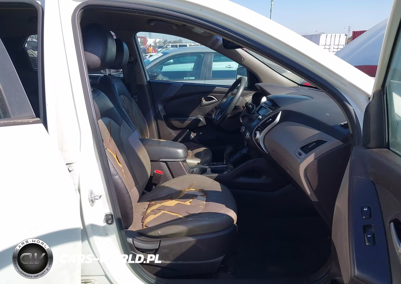 2010 Hyundai Tucson Limited Pzev VIN:KM8JU3ACXAU085793 - 5