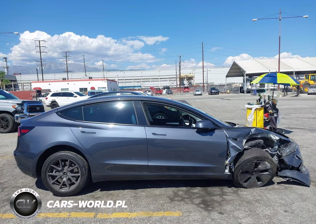 2023 Tesla Model 3 Rear-Wheel Drive VIN:5YJ3E1EAXPF563168 - 13