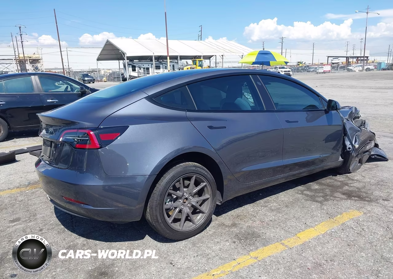 2023 Tesla Model 3 Rear-Wheel Drive VIN:5YJ3E1EAXPF563168 - 4